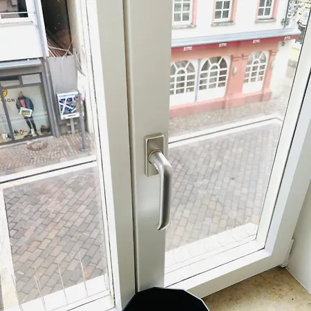 Diamant Mitten In Zentrum *